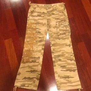 Miss Me Camouflage pants sz M VGUC